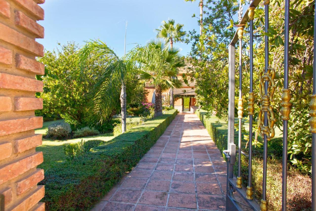 Ninos Country house *